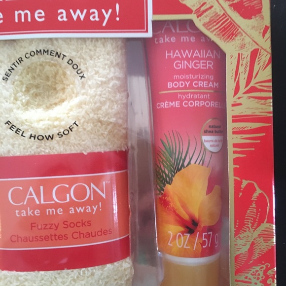 Calgon fragrance mist,body cream&fuzzy socks - Picture 3 of 4